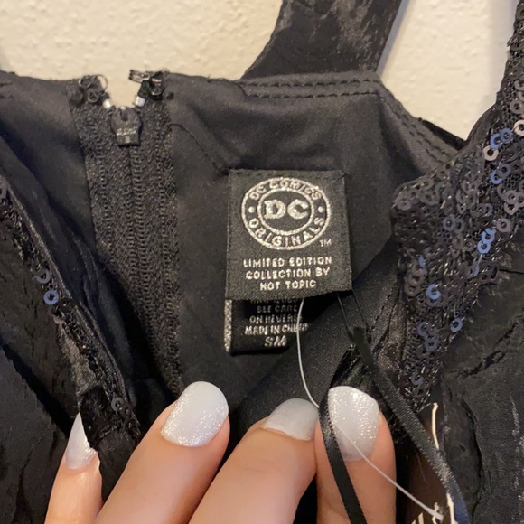 DC Comic Bat Girl “formal” dress - Picture 6 of 6